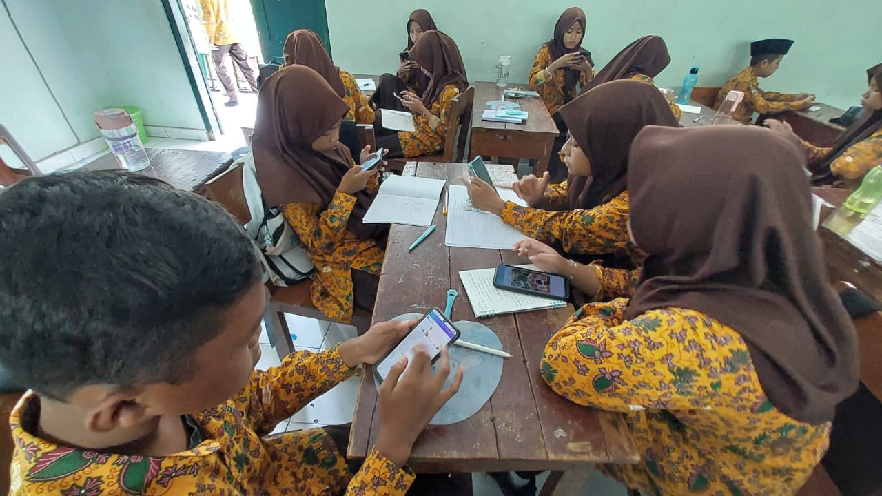 Lestarikan Tradisi dan Lingkungan, Inovasi Kokurikuler di MTsN 6 Kulon Progo